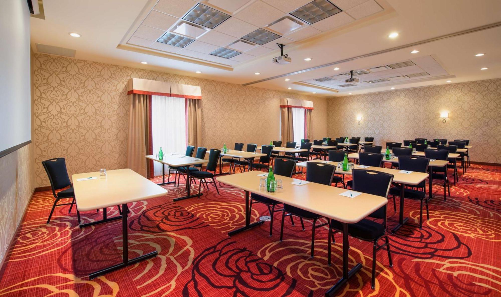 Homewood Suites By Hilton Winnipeg Airport - Polo Park Екстер'єр фото