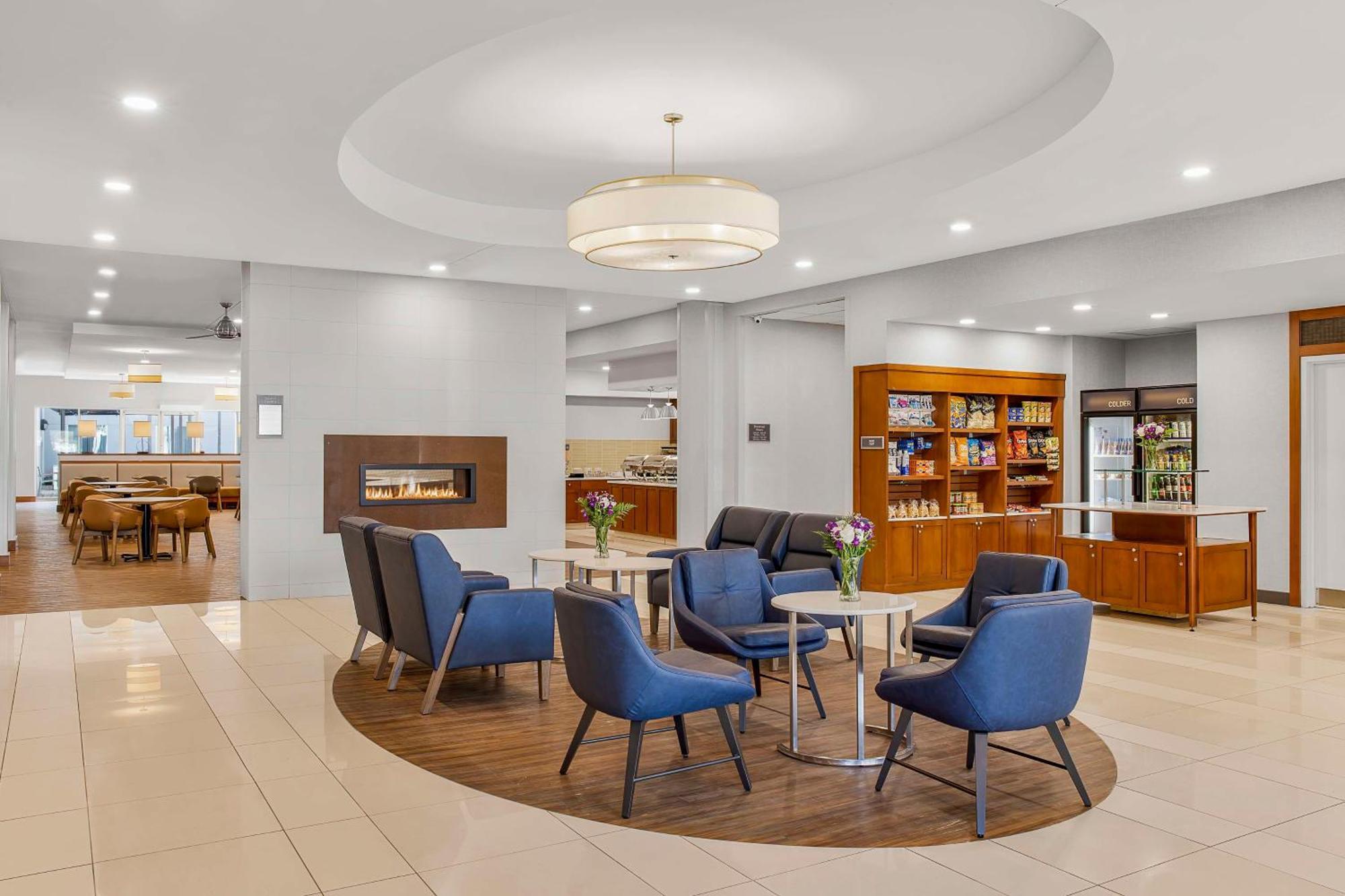 Homewood Suites By Hilton Winnipeg Airport - Polo Park Екстер'єр фото